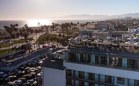 Hotel Erwin Venice Beach California